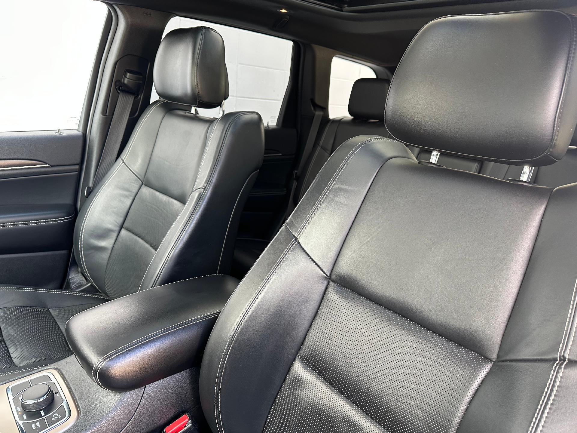 2016 Jeep Grand Cherokee Base