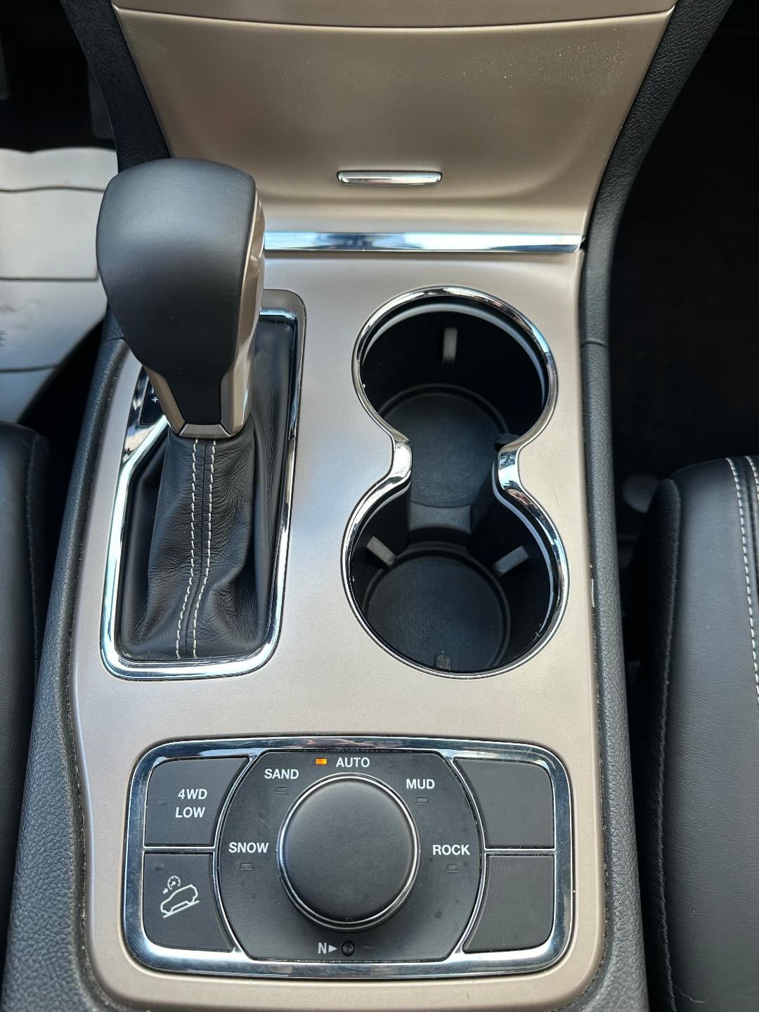2016 Jeep Grand Cherokee Base