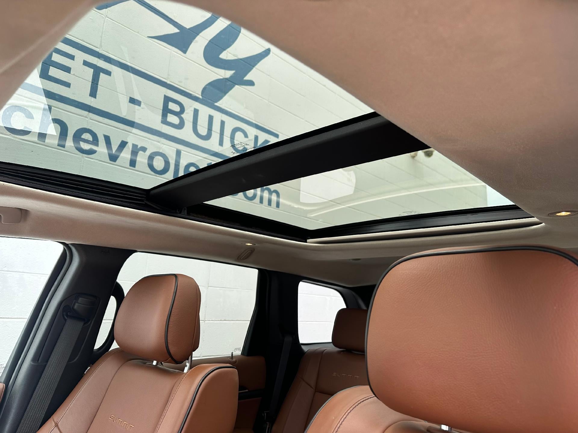 2016 Jeep Grand Cherokee Summit
