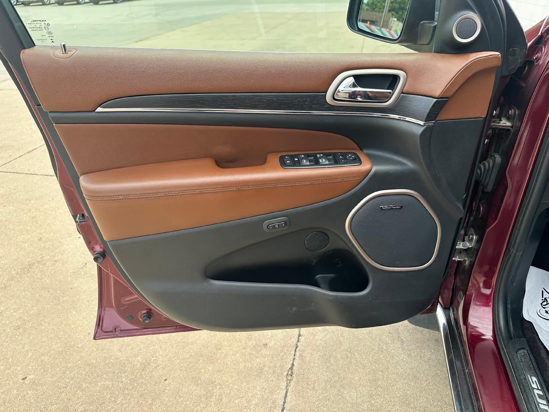 2016 Jeep Grand Cherokee Summit