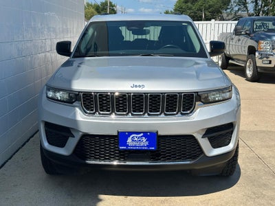 2022 Jeep Grand Cherokee Base