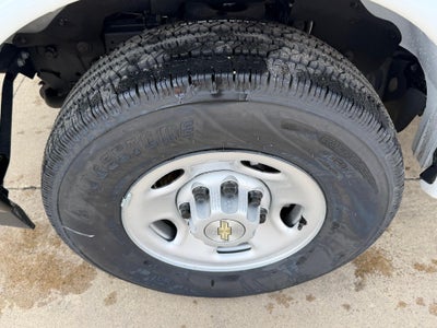 2024 Chevrolet Express Passenger 2500 LS