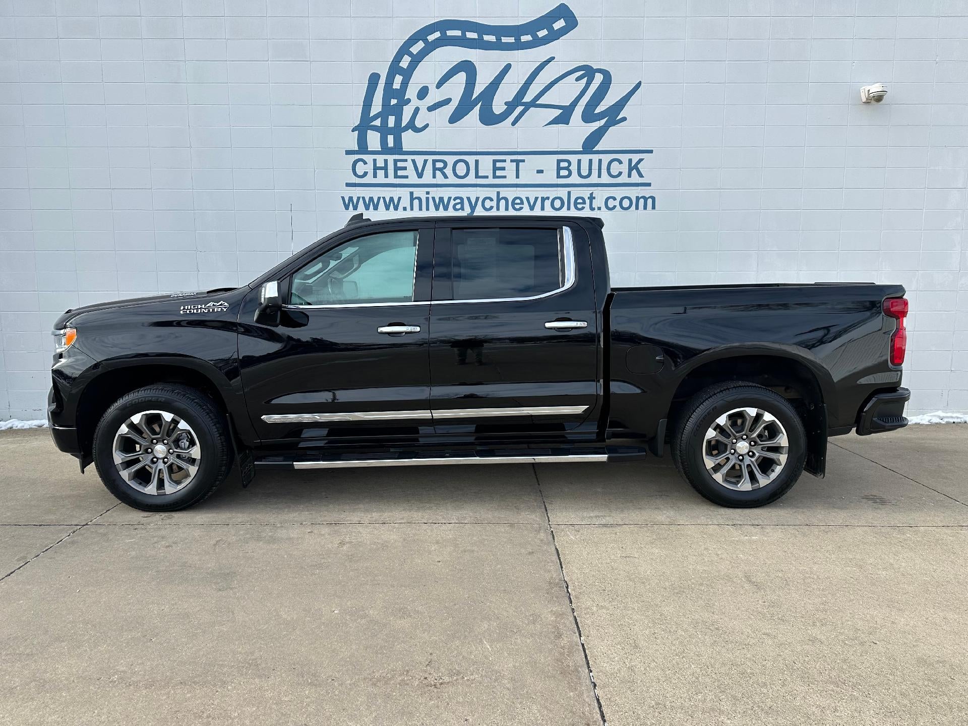 2023 Chevrolet Silverado 1500 High Country