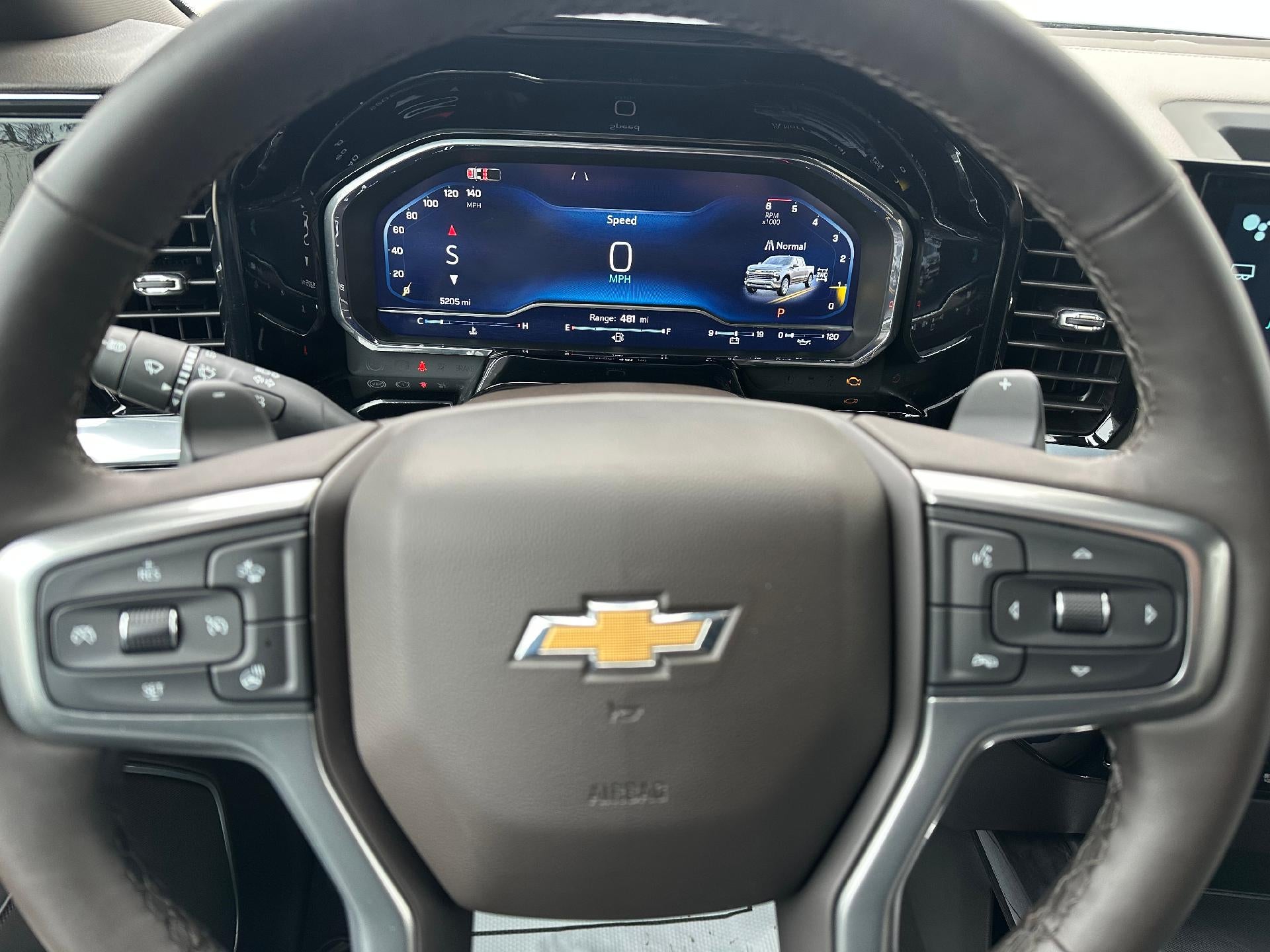 2025 Chevrolet Silverado 1500 LTZ