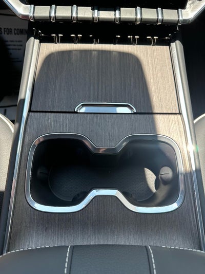 2024 GMC Acadia AWD Denali