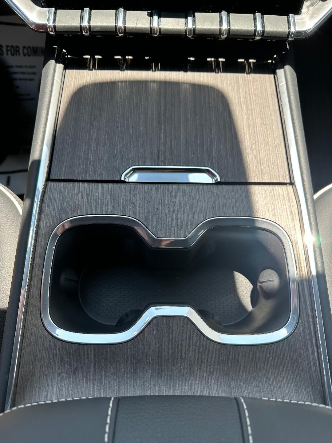 2024 GMC Acadia AWD Denali