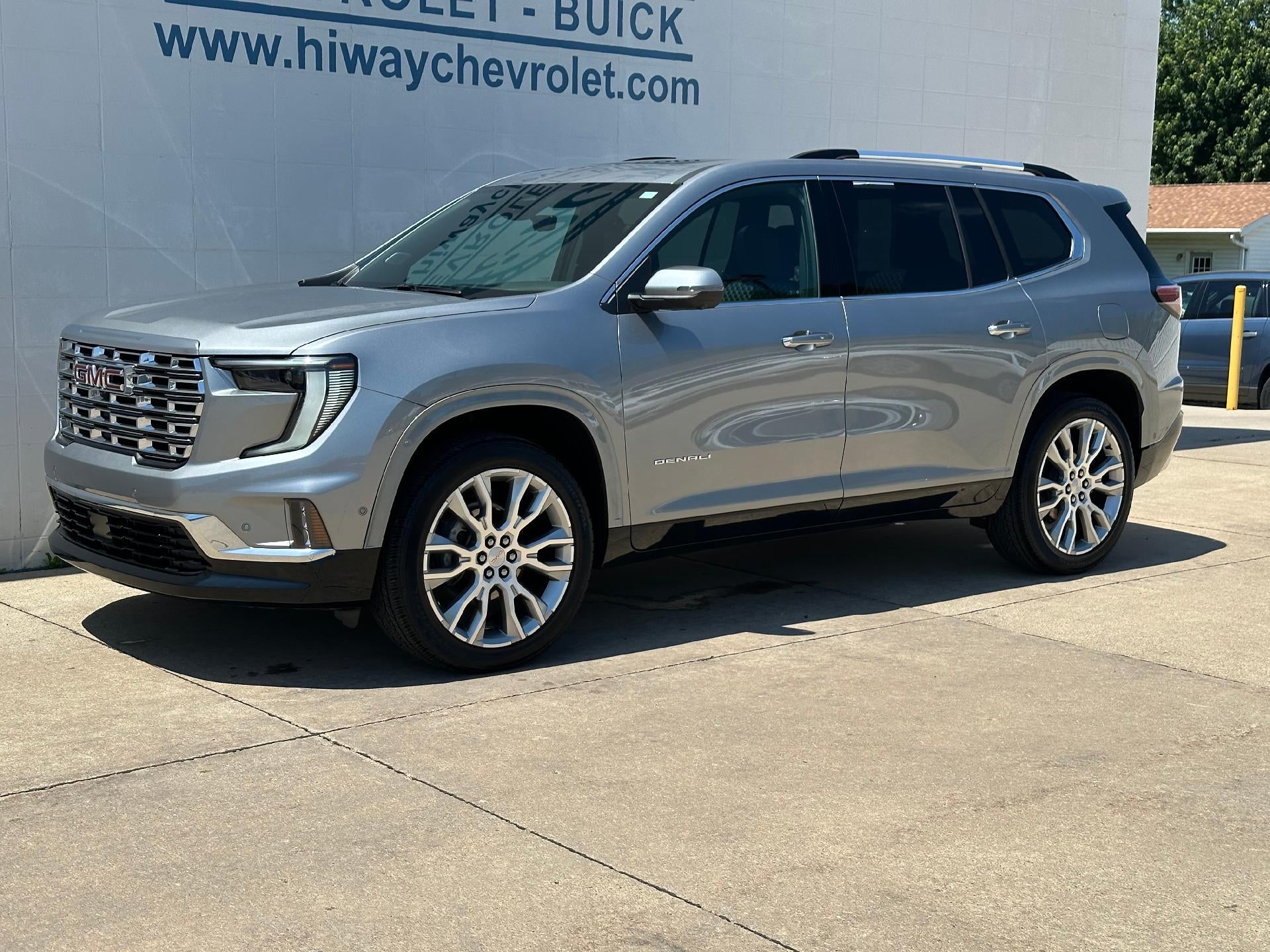 2024 GMC Acadia AWD Denali