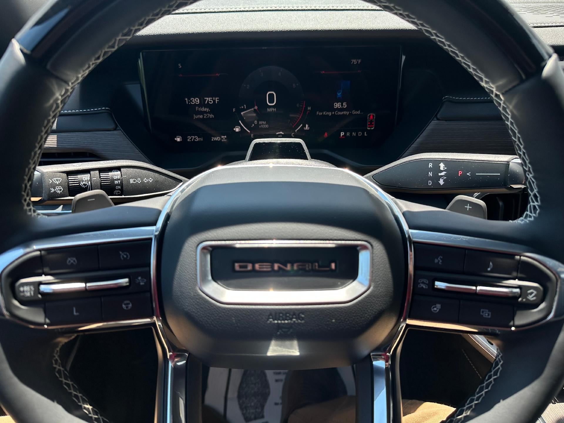 2024 GMC Acadia AWD Denali