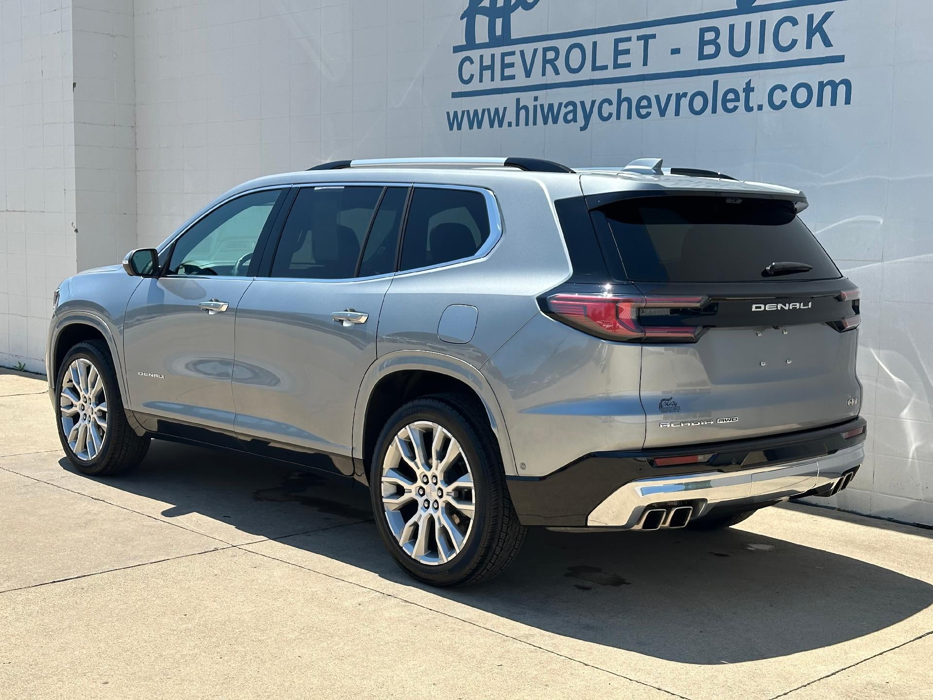 2024 GMC Acadia AWD Denali