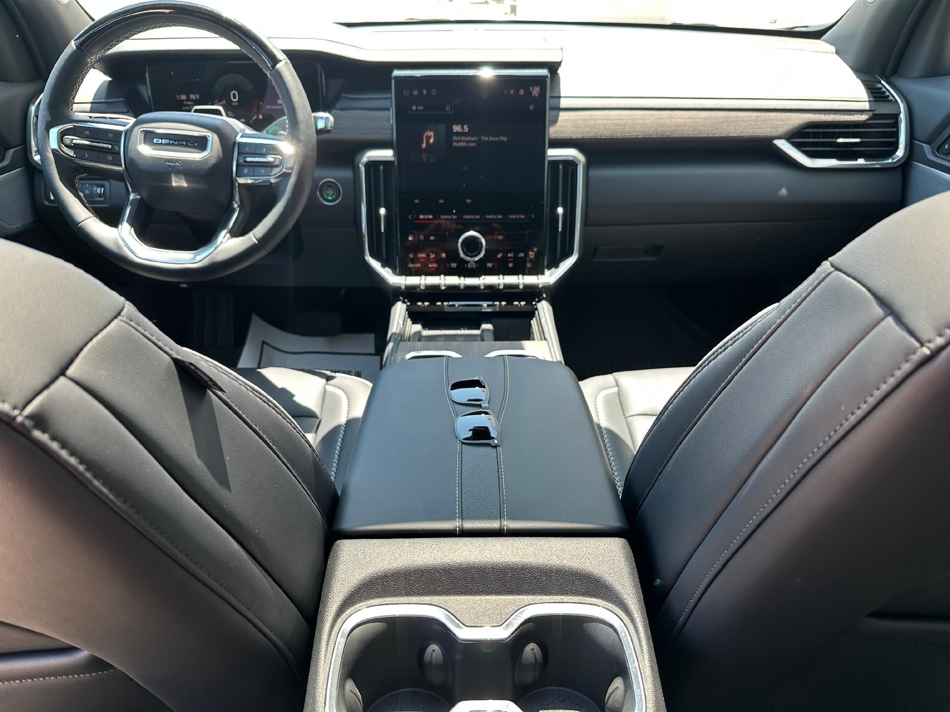 2024 GMC Acadia AWD Denali