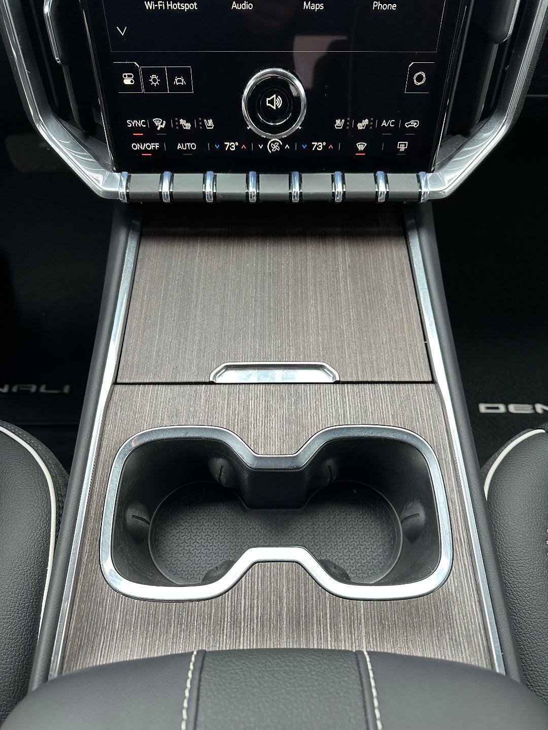 2026 GMC Acadia AWD Denali