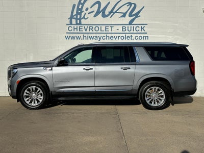 2022 GMC Yukon XL SLT