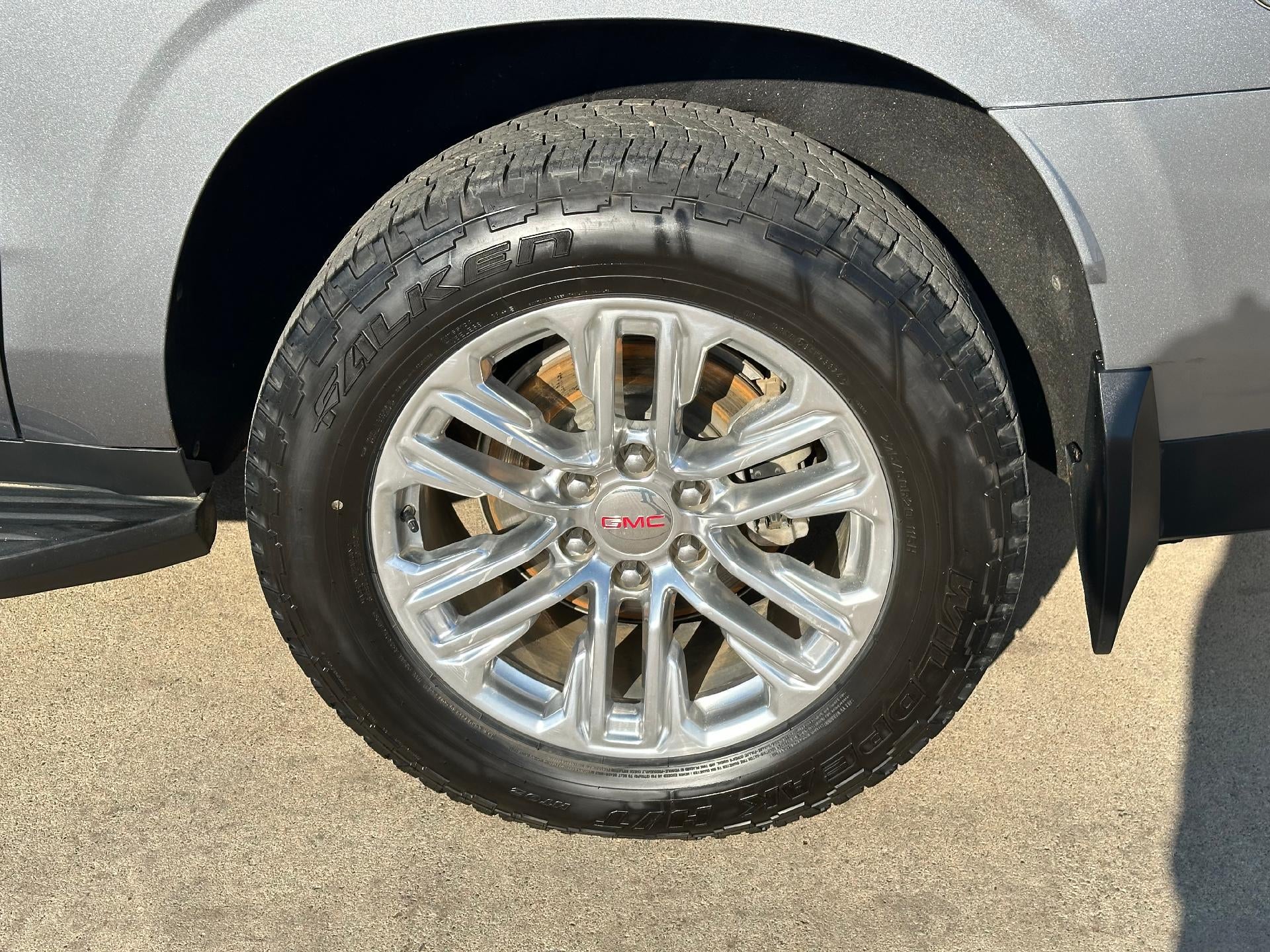 2022 GMC Yukon XL SLT