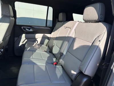 2022 GMC Yukon XL SLT