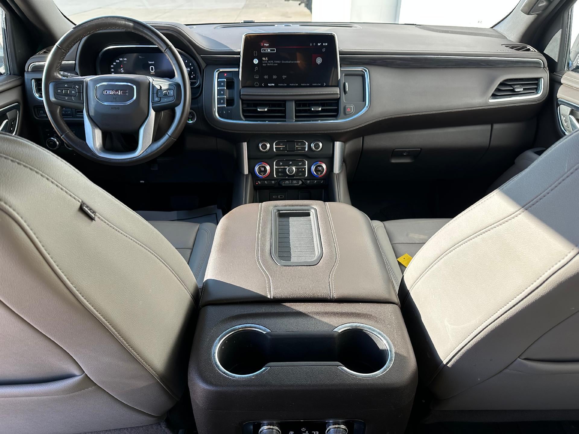 2022 GMC Yukon XL SLT