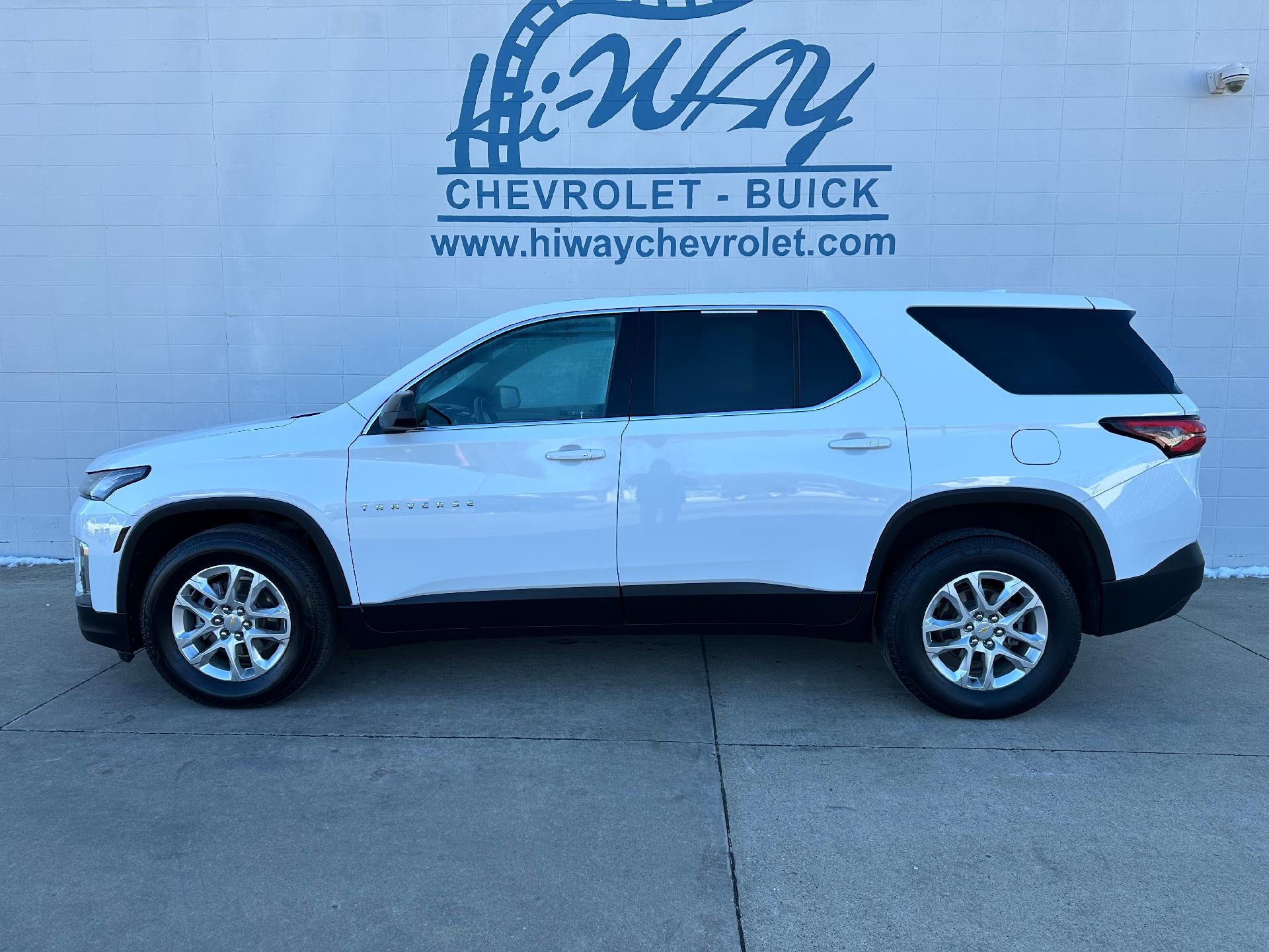 2022 Chevrolet Traverse LS