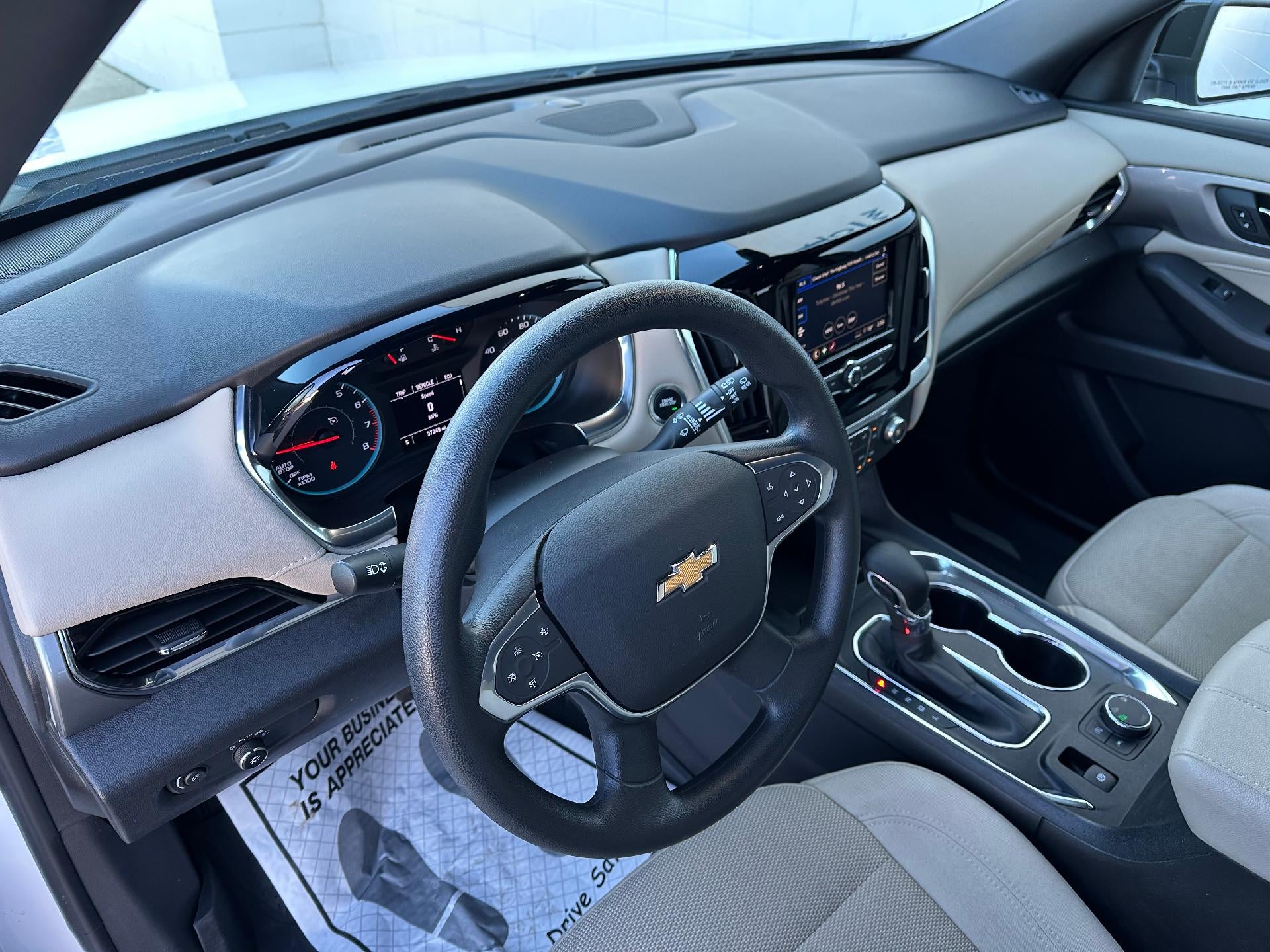 2022 Chevrolet Traverse LS