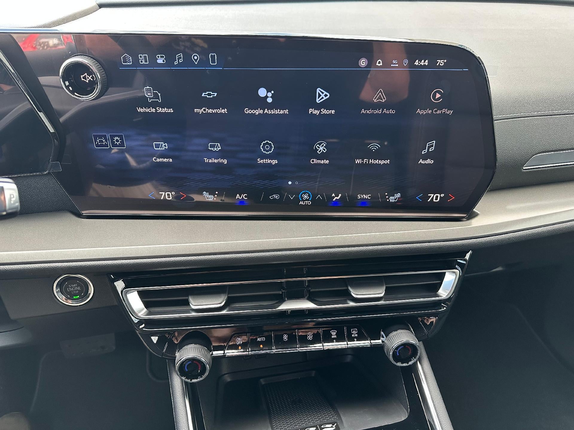 2026 Chevrolet Traverse AWD LT