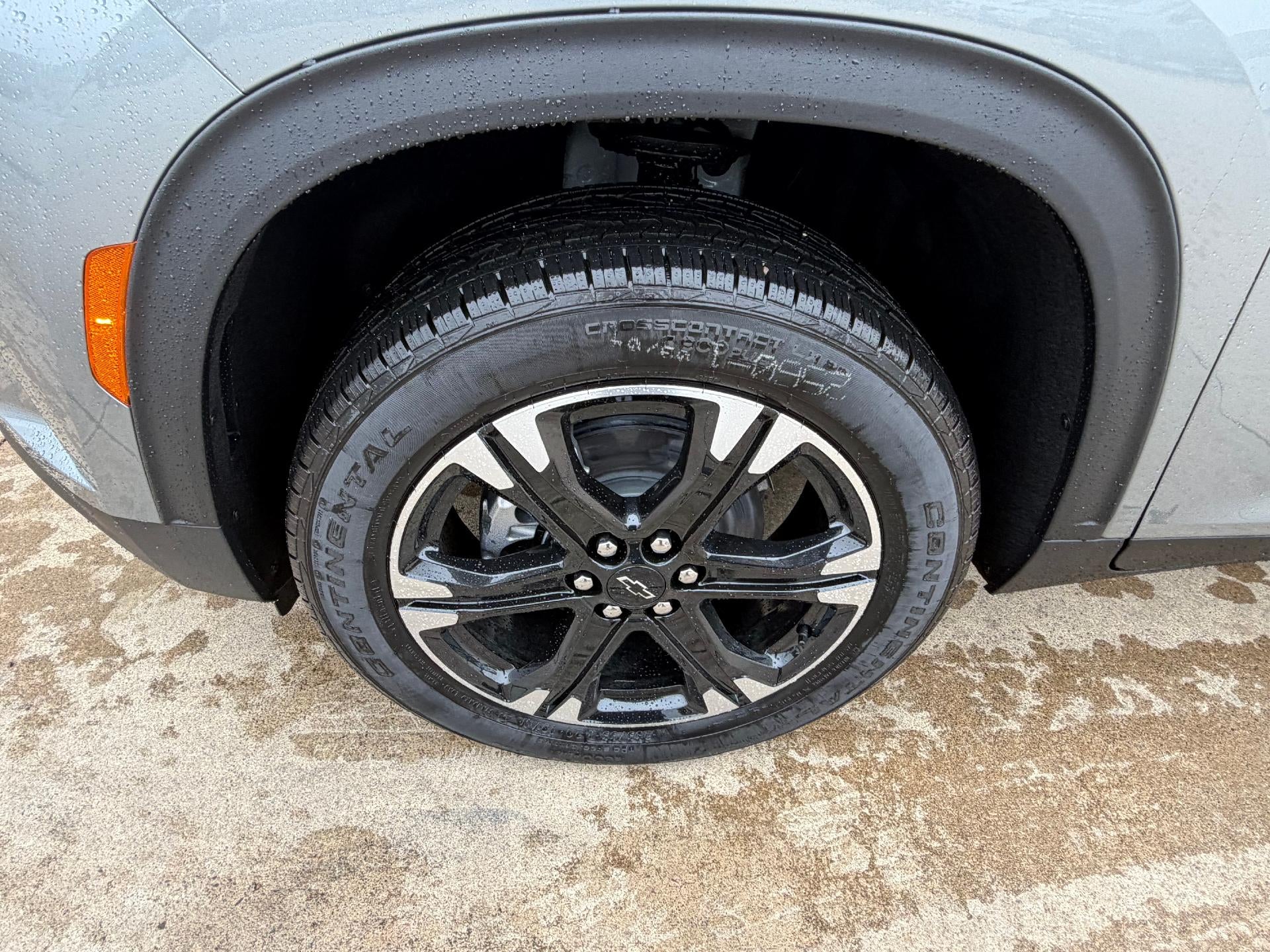 2027 Chevrolet Traverse AWD LT