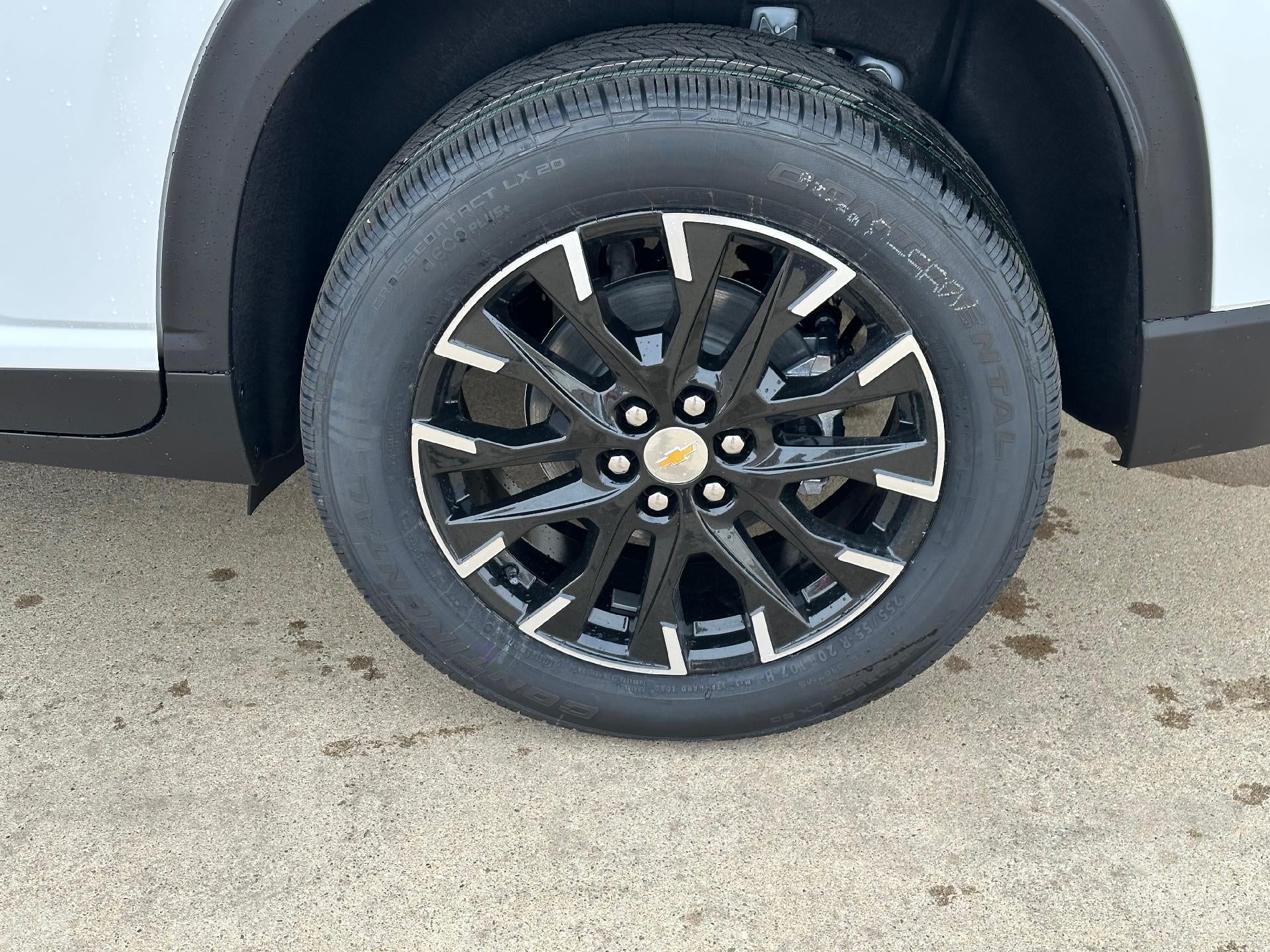 2026 Chevrolet Traverse AWD LT