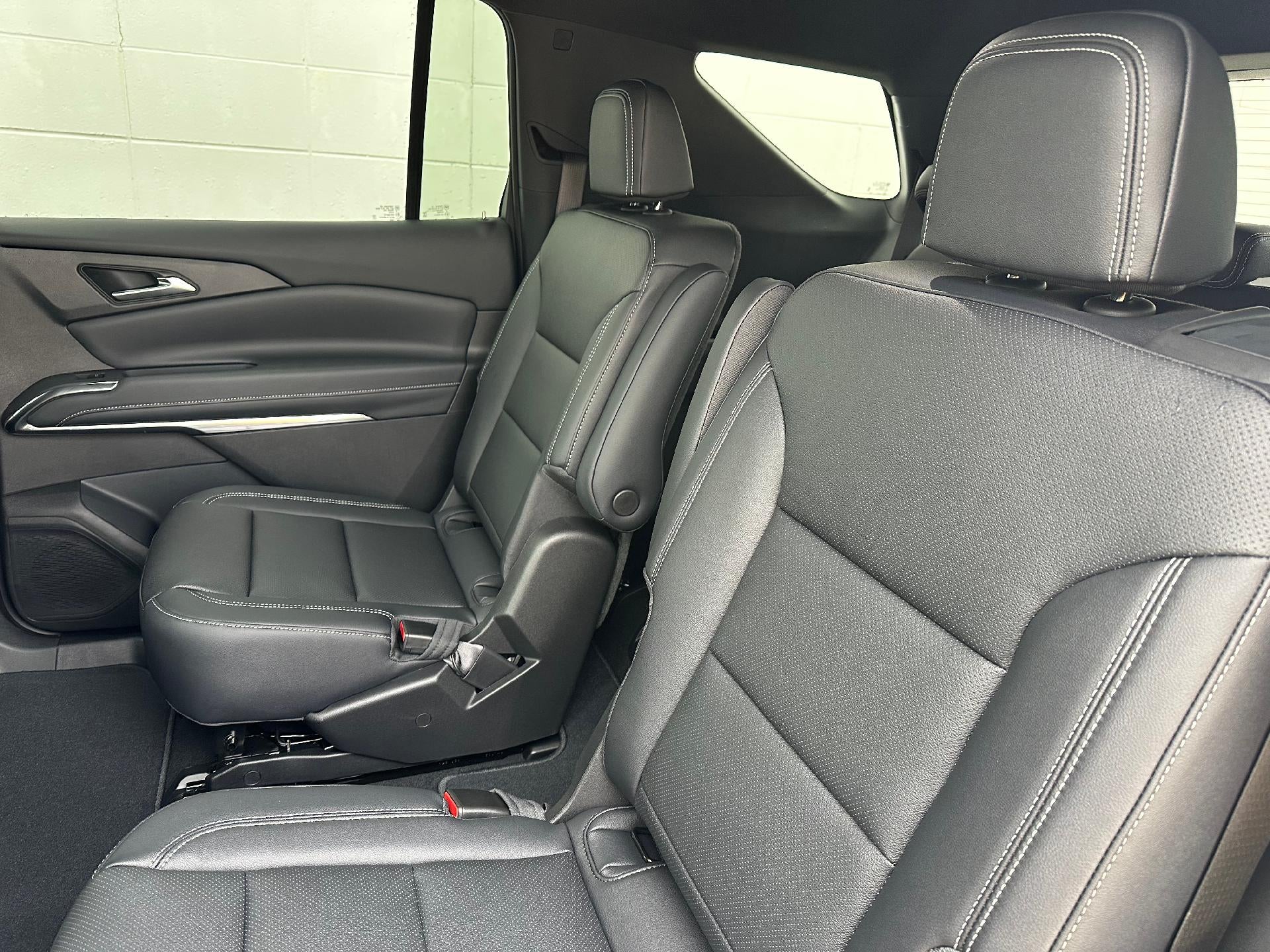 2026 Chevrolet Traverse AWD LT