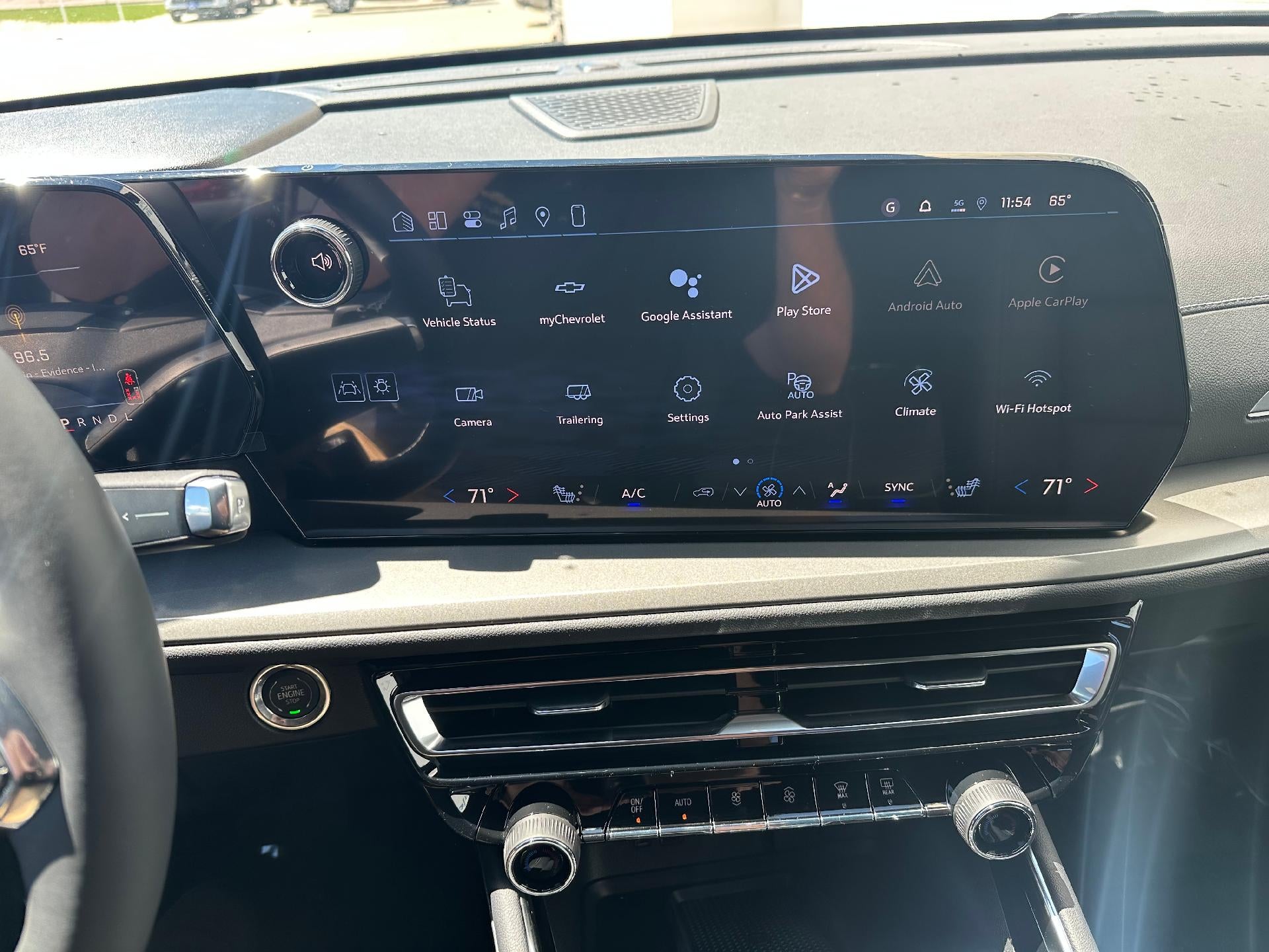 2026 Chevrolet Traverse AWD LT
