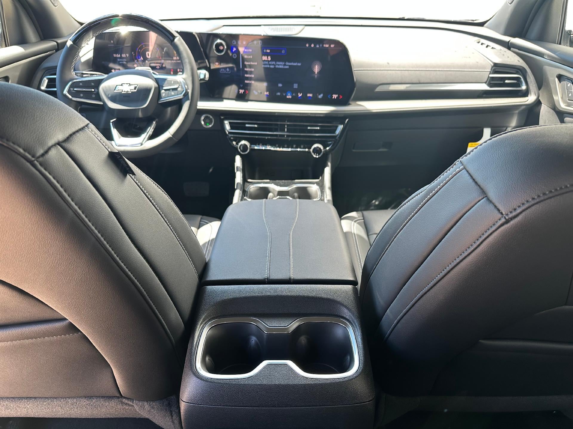 2026 Chevrolet Traverse AWD LT