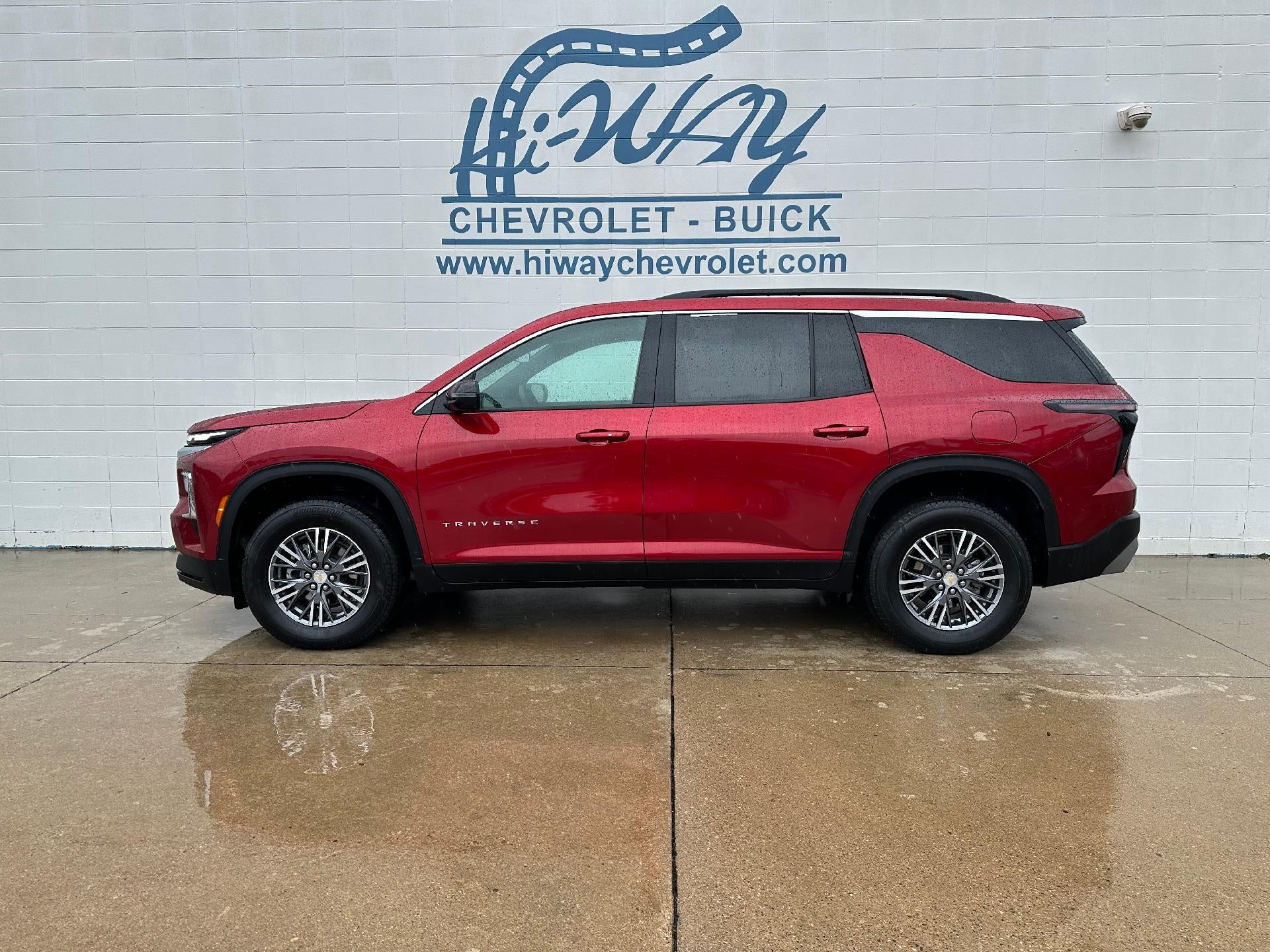 2026 Chevrolet Traverse AWD LT