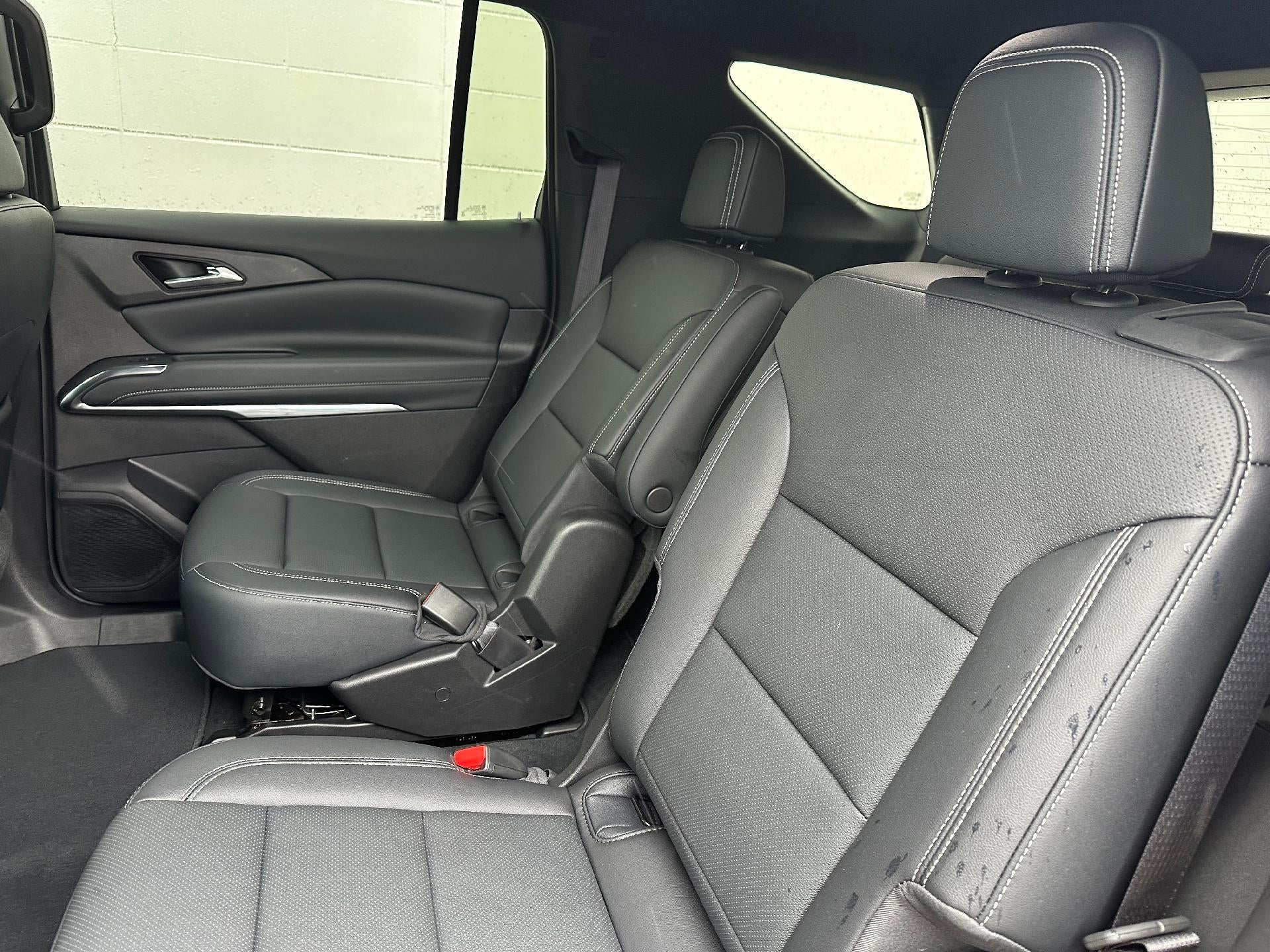 2026 Chevrolet Traverse AWD LT