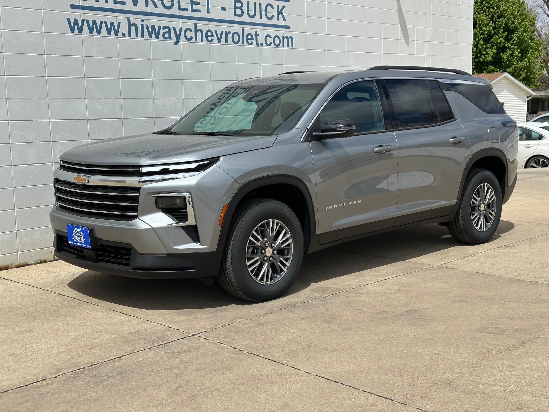2026 Chevrolet Traverse AWD LT