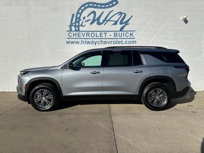 2025 Chevrolet Traverse AWD LT