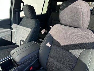 2025 Chevrolet Traverse AWD LT