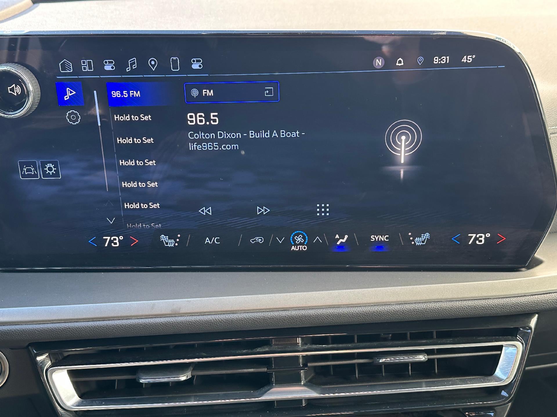 2025 Chevrolet Traverse AWD LT