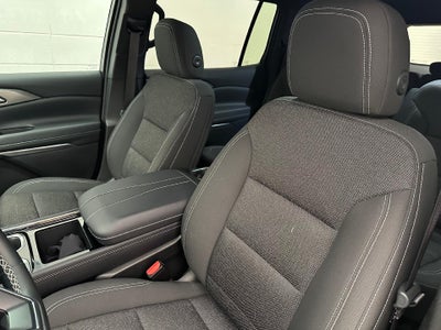 2025 Chevrolet Traverse AWD LT