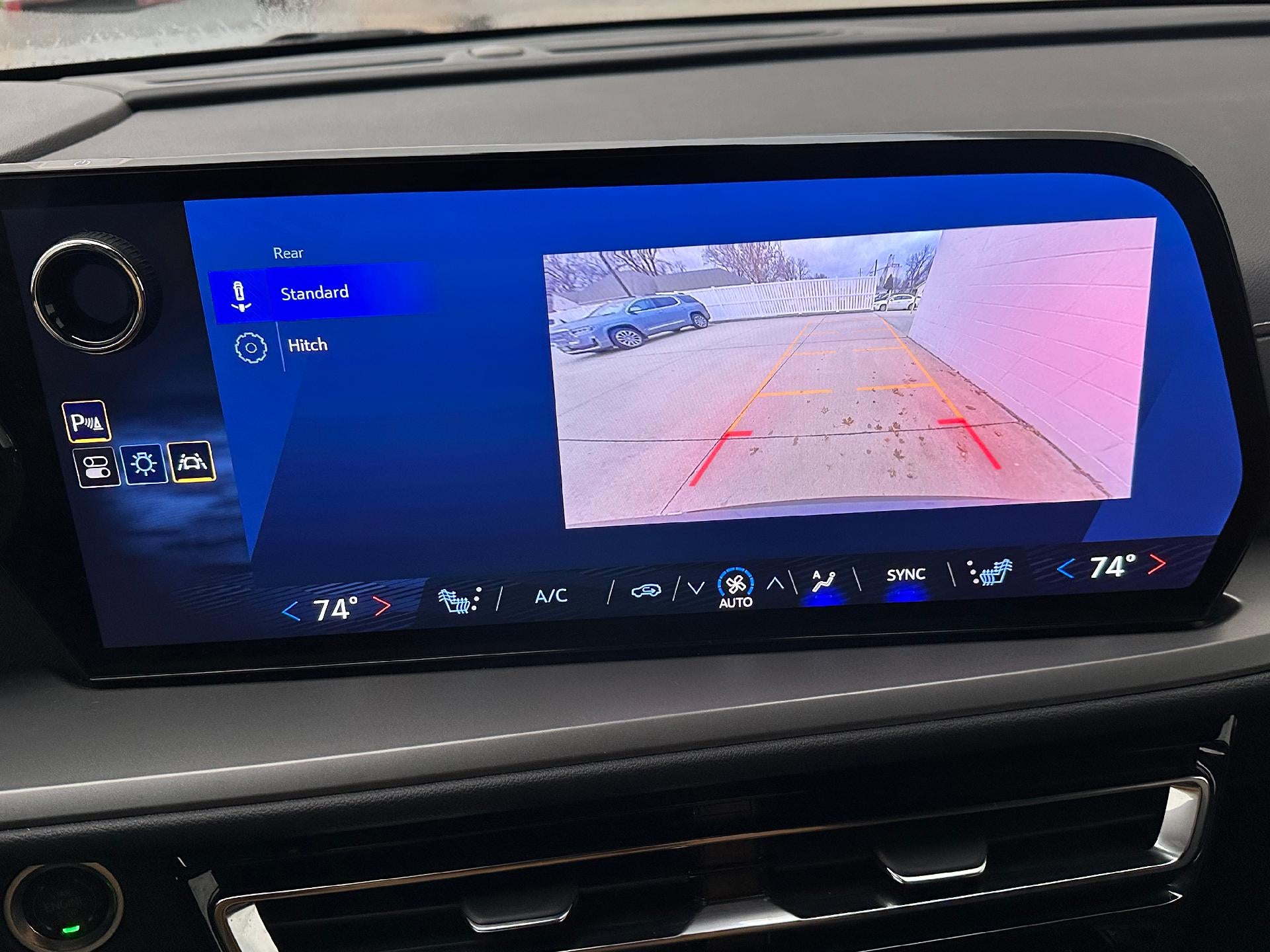 2025 Chevrolet Traverse AWD LT