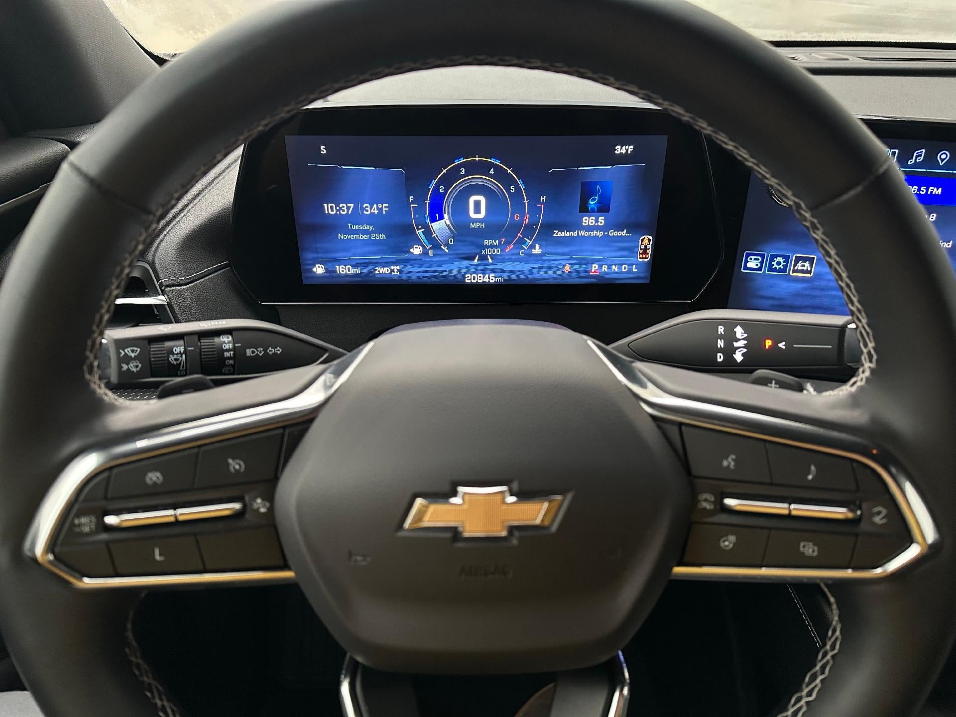 2025 Chevrolet Traverse AWD LT