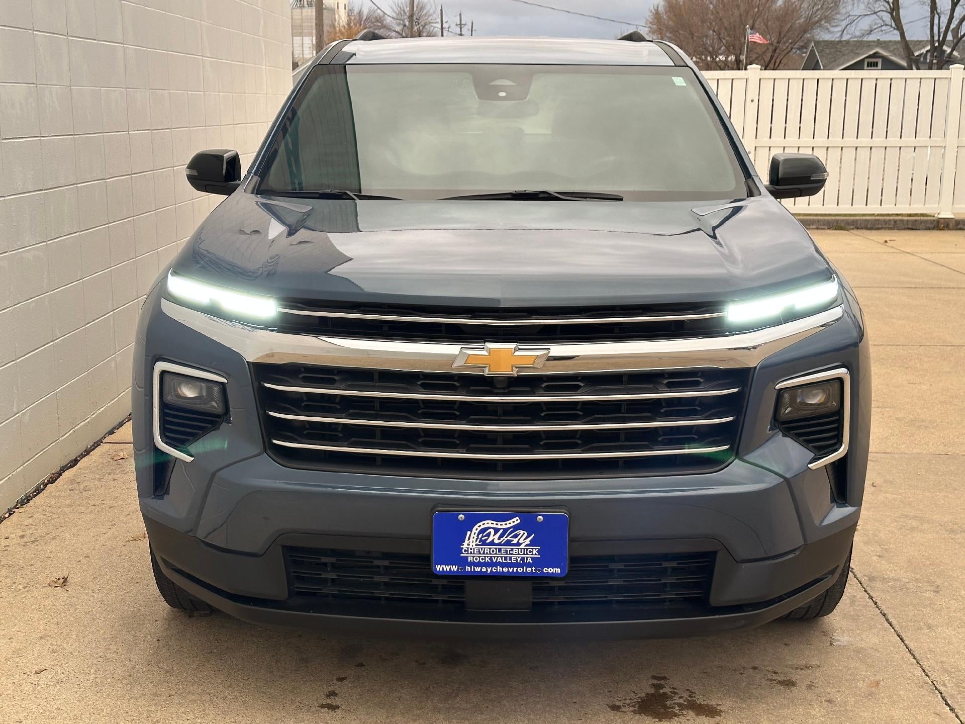 2025 Chevrolet Traverse AWD LT