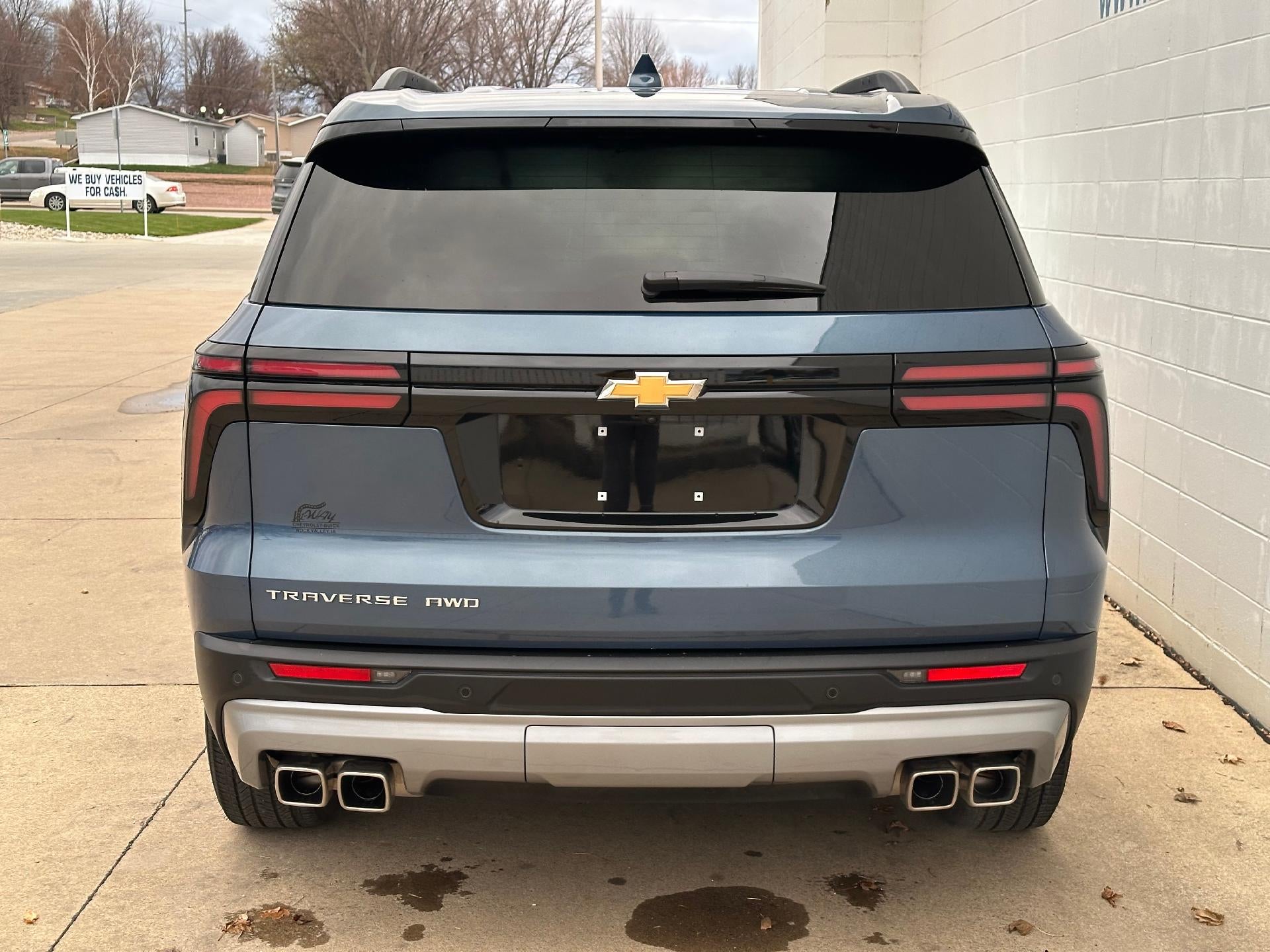 2025 Chevrolet Traverse AWD LT