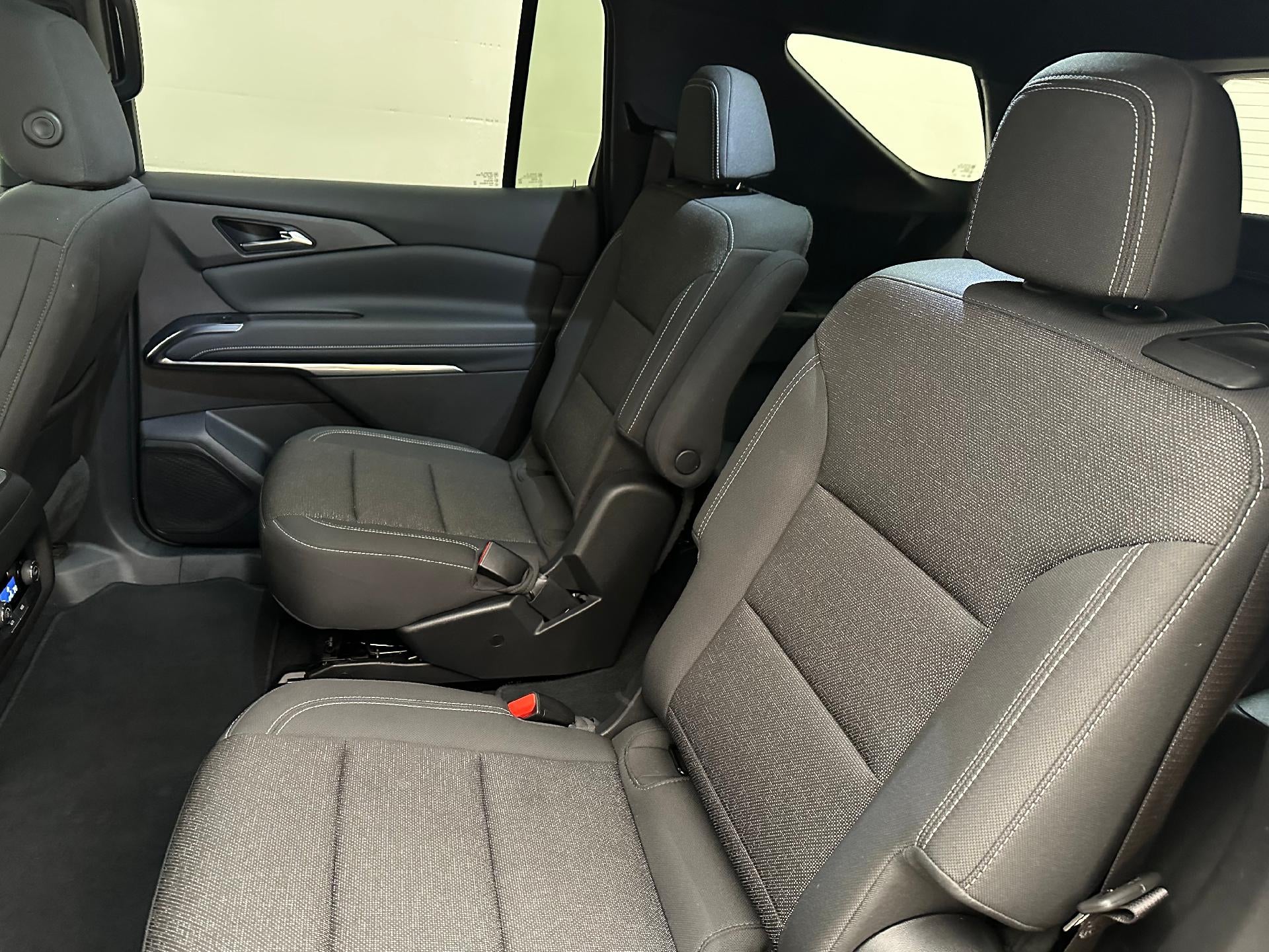 2025 Chevrolet Traverse AWD LT