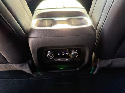 2025 Chevrolet Traverse AWD LT