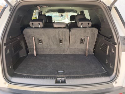 2025 Chevrolet Traverse AWD LT