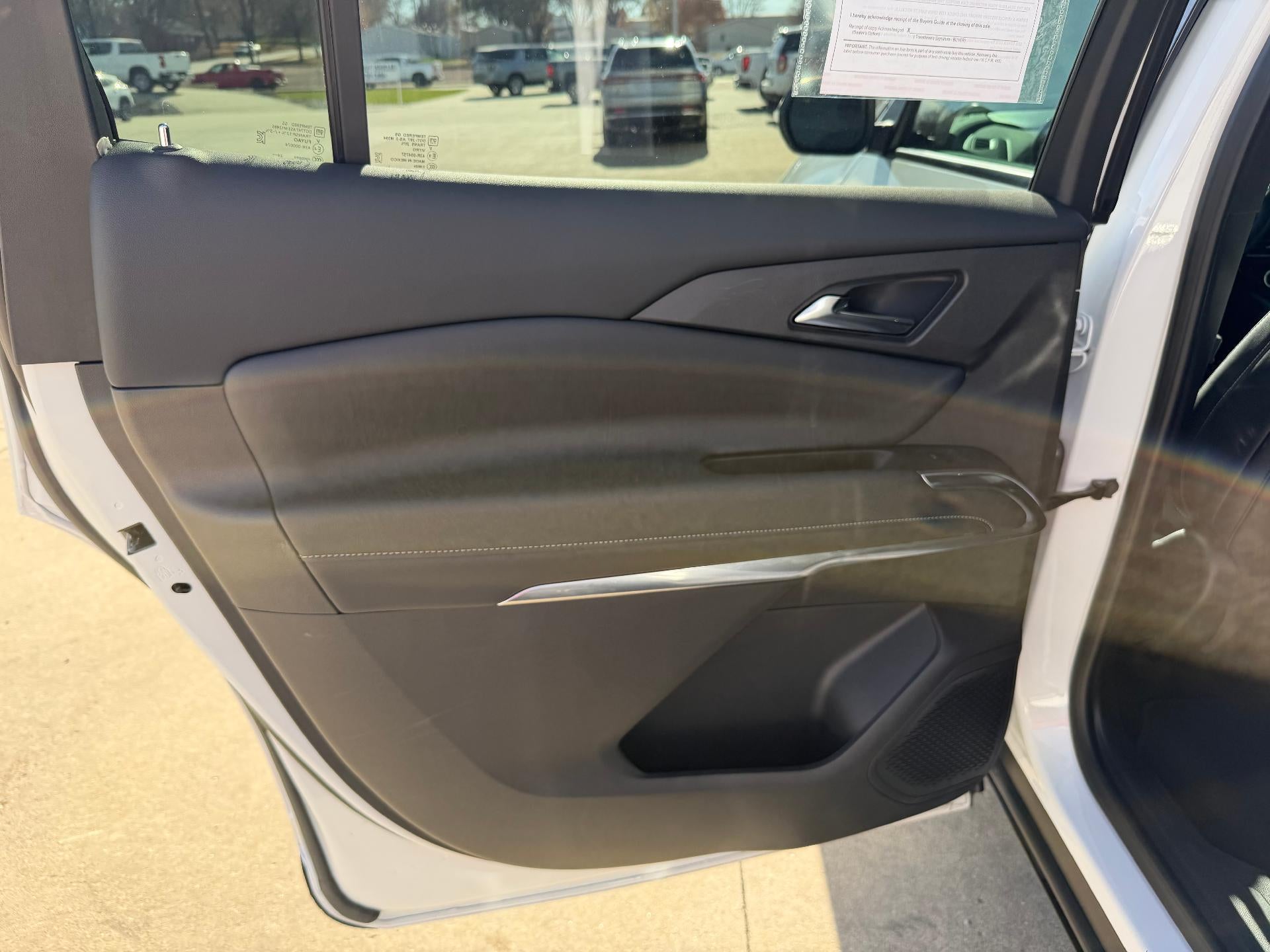 2025 Chevrolet Traverse AWD LT