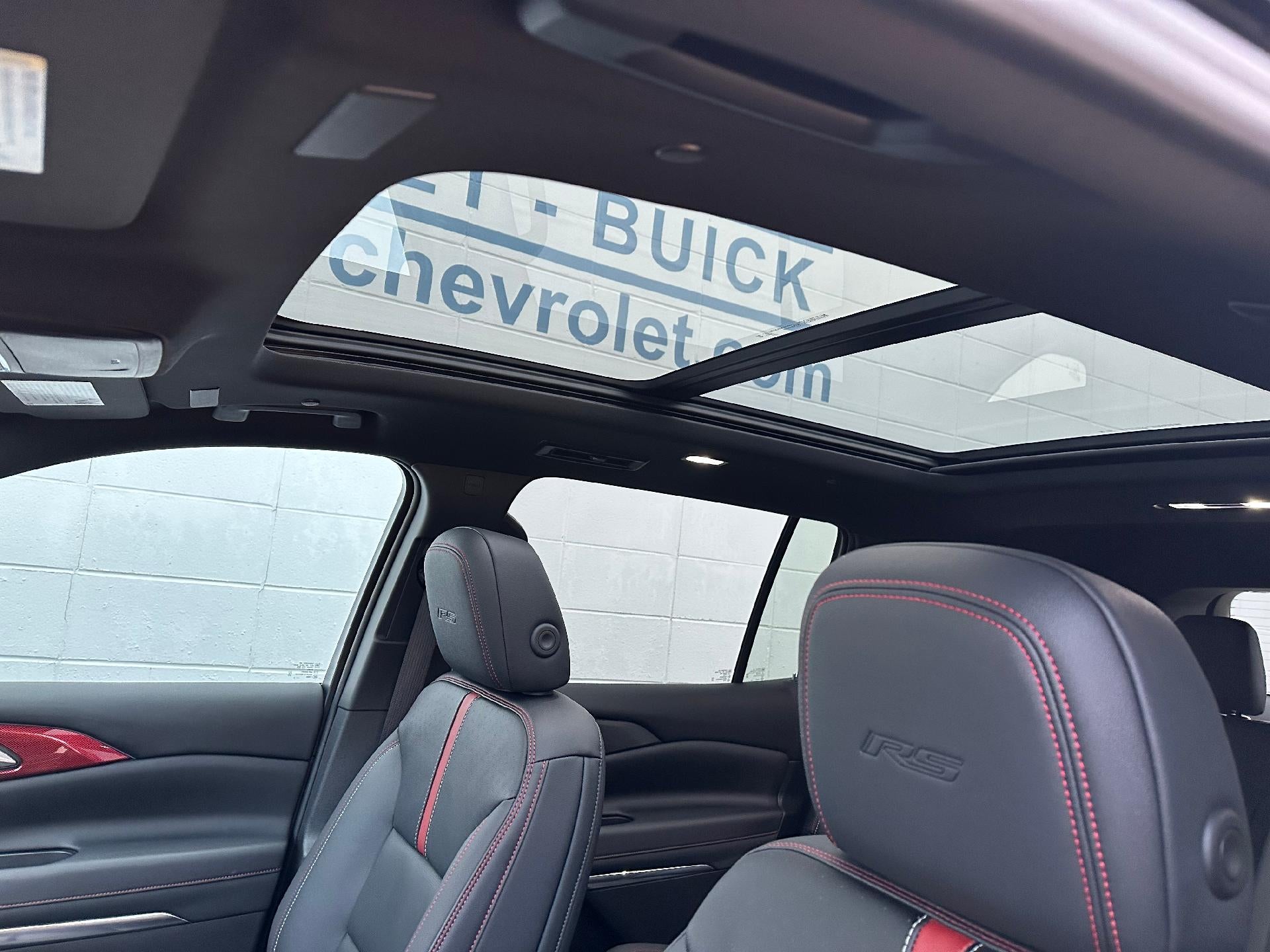 2024 Chevrolet Traverse AWD RS