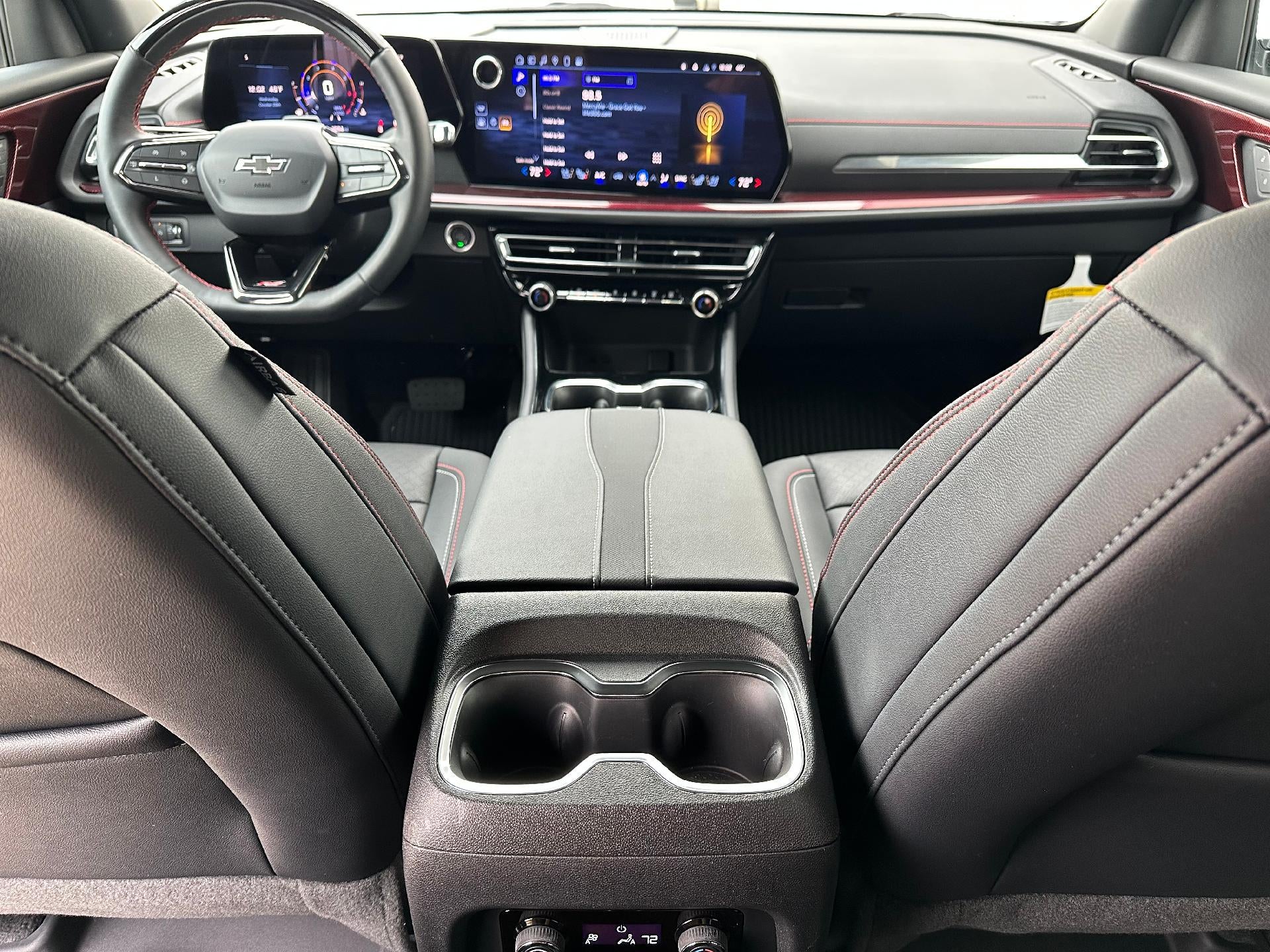 2025 Chevrolet Traverse AWD RS