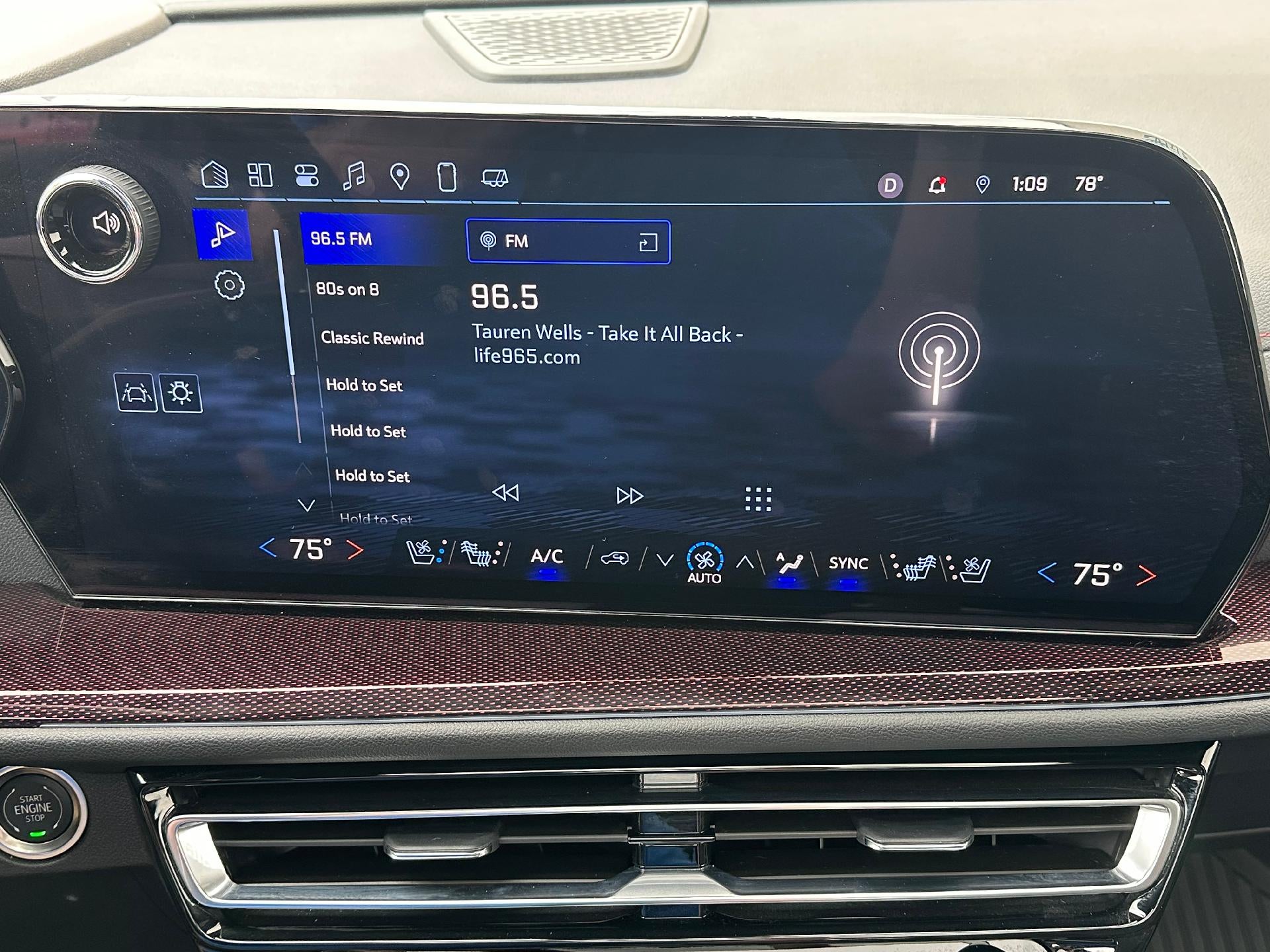 2025 Chevrolet Traverse AWD RS