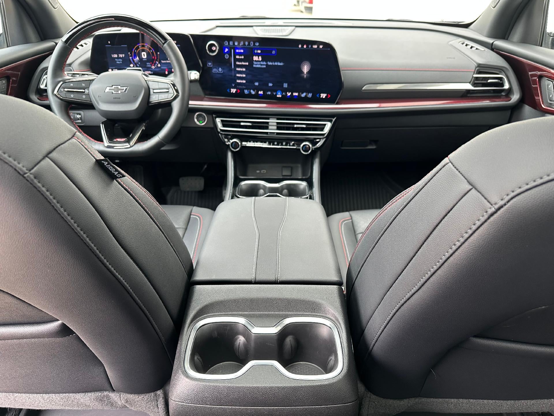 2025 Chevrolet Traverse AWD RS