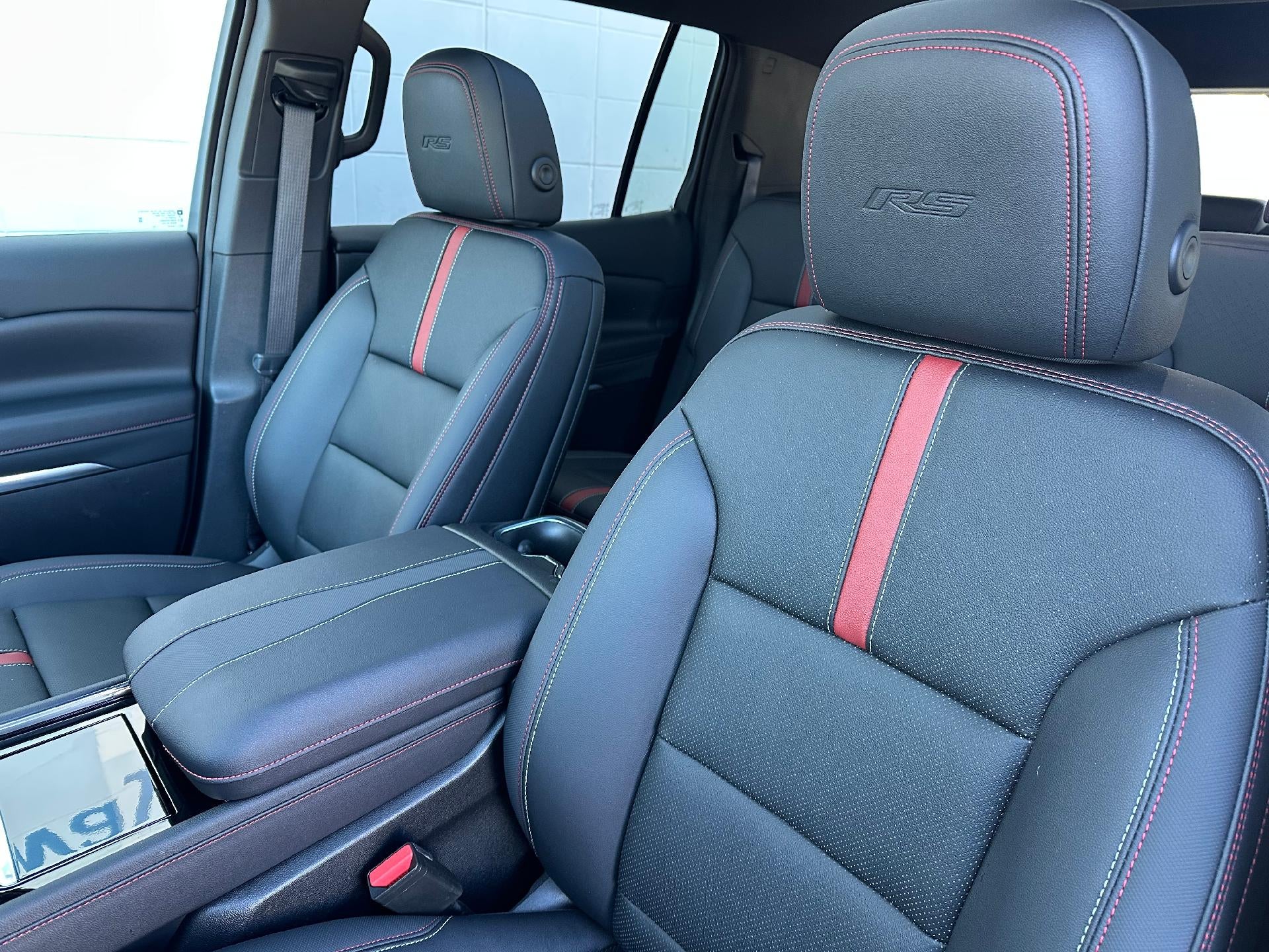 2025 Chevrolet Traverse AWD RS