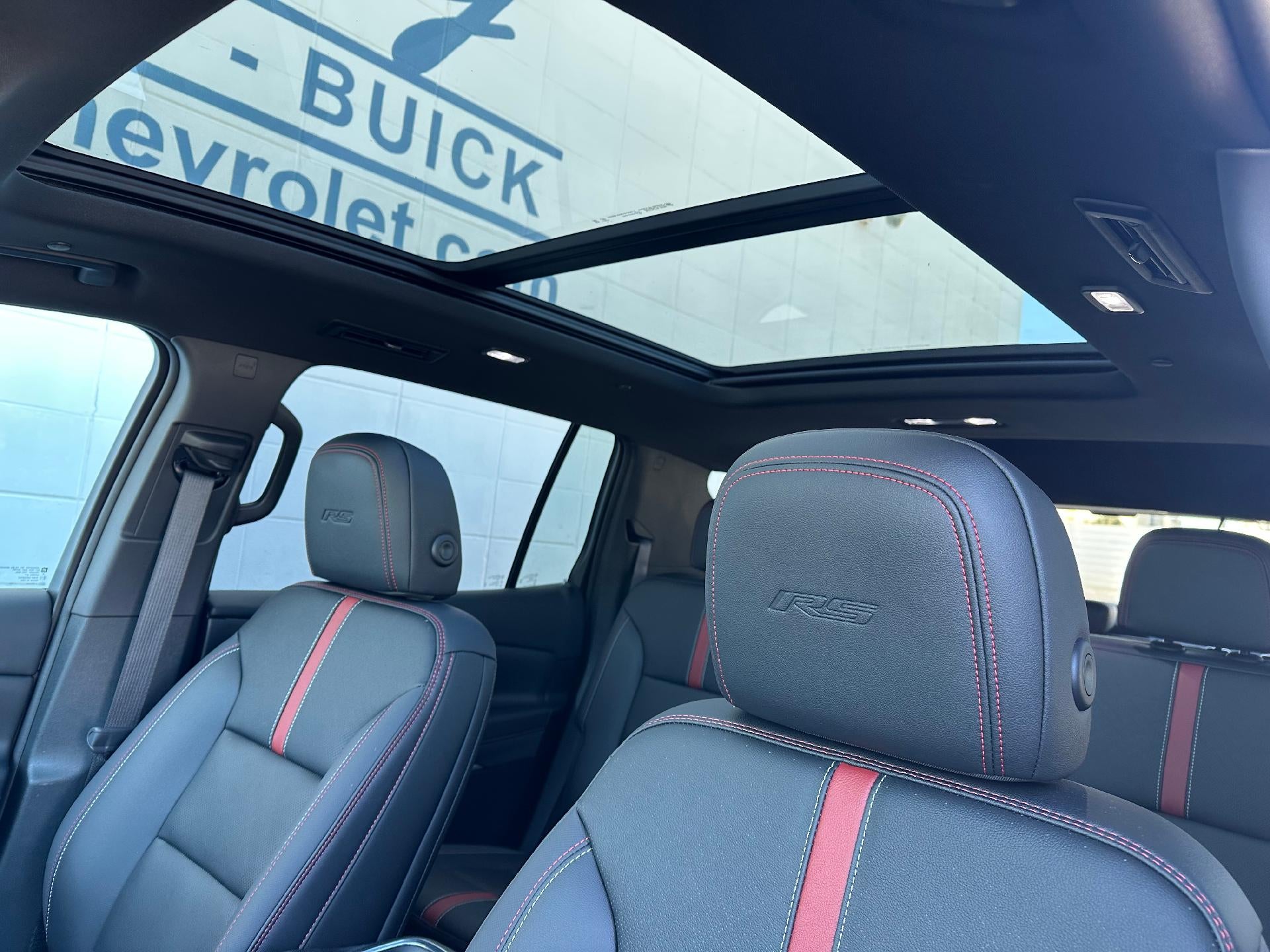 2025 Chevrolet Traverse AWD RS