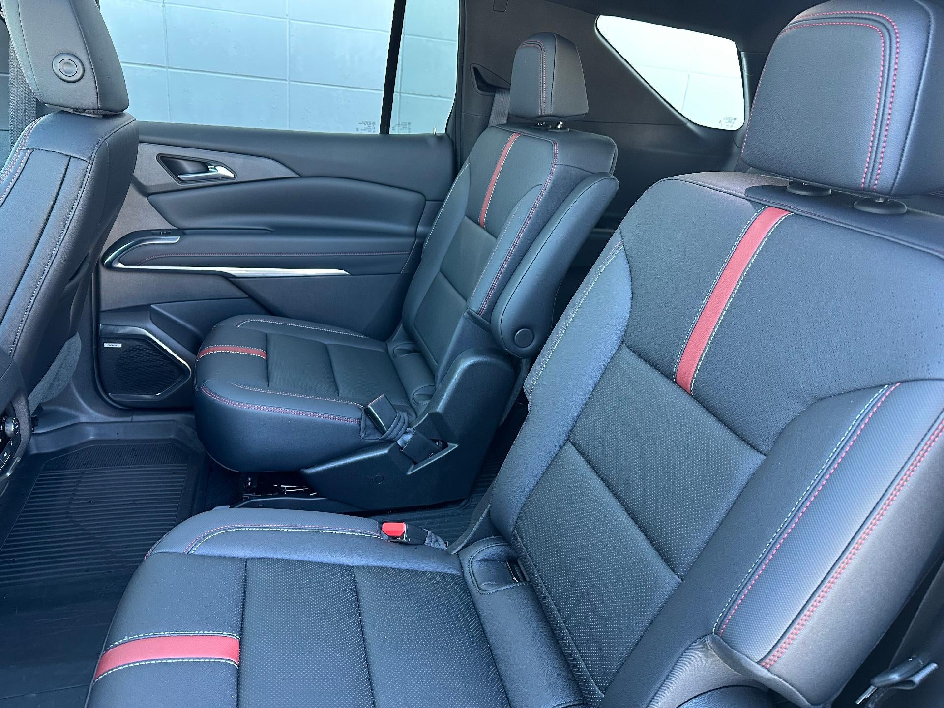 2025 Chevrolet Traverse AWD RS