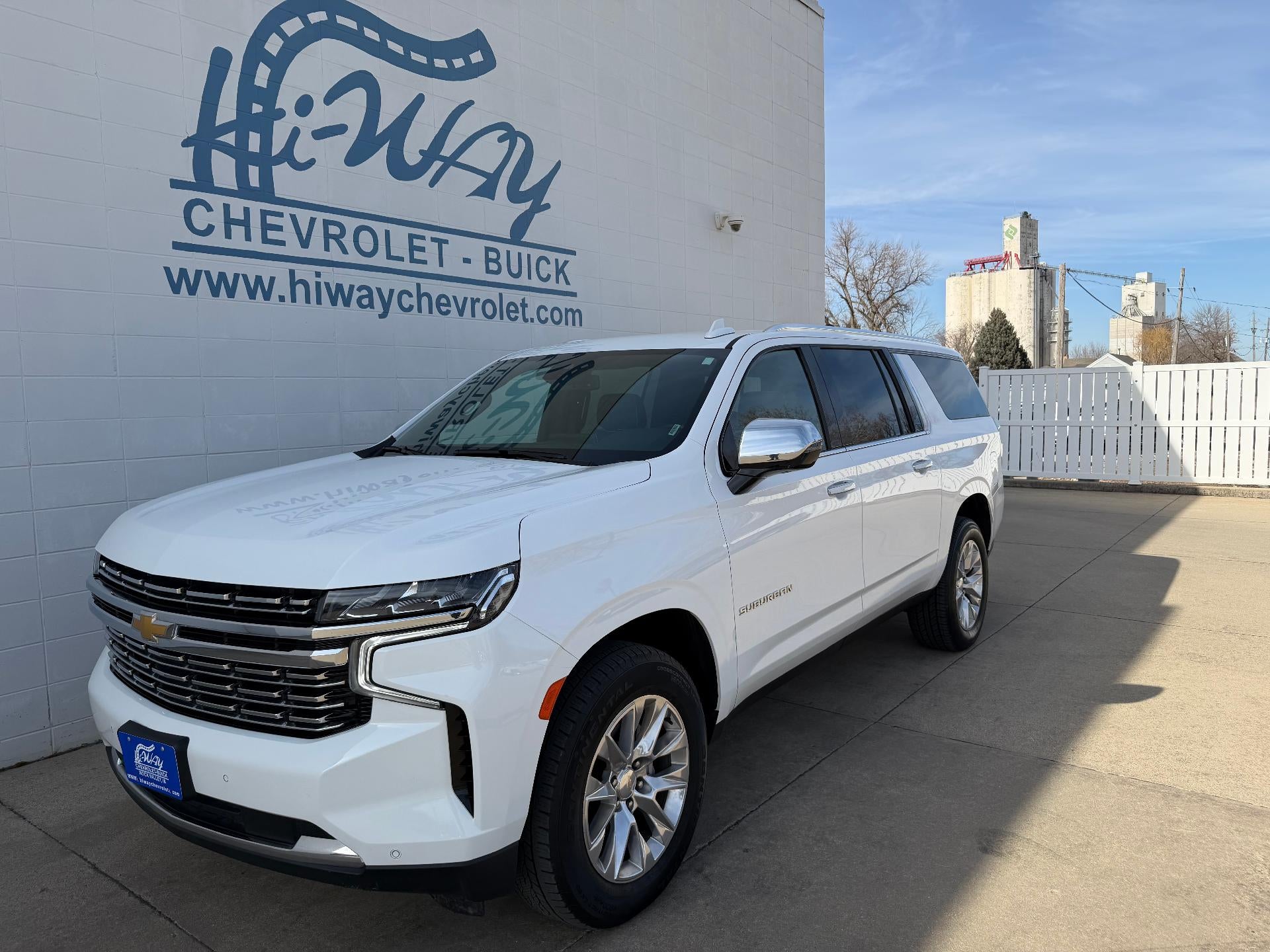 2023 Chevrolet Suburban Premier